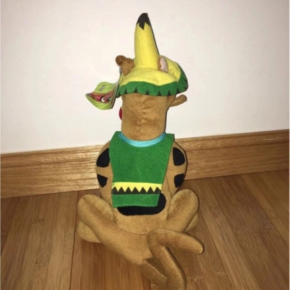 NWT Rare Scooby Doo Mexican Fiesta Plush - Picture 5 of 6